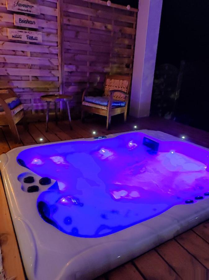 Magnifique Cottage Haut De Gamme Avec Jacuzzi L'Attrape Reve Les Plantiers Bagian luar foto